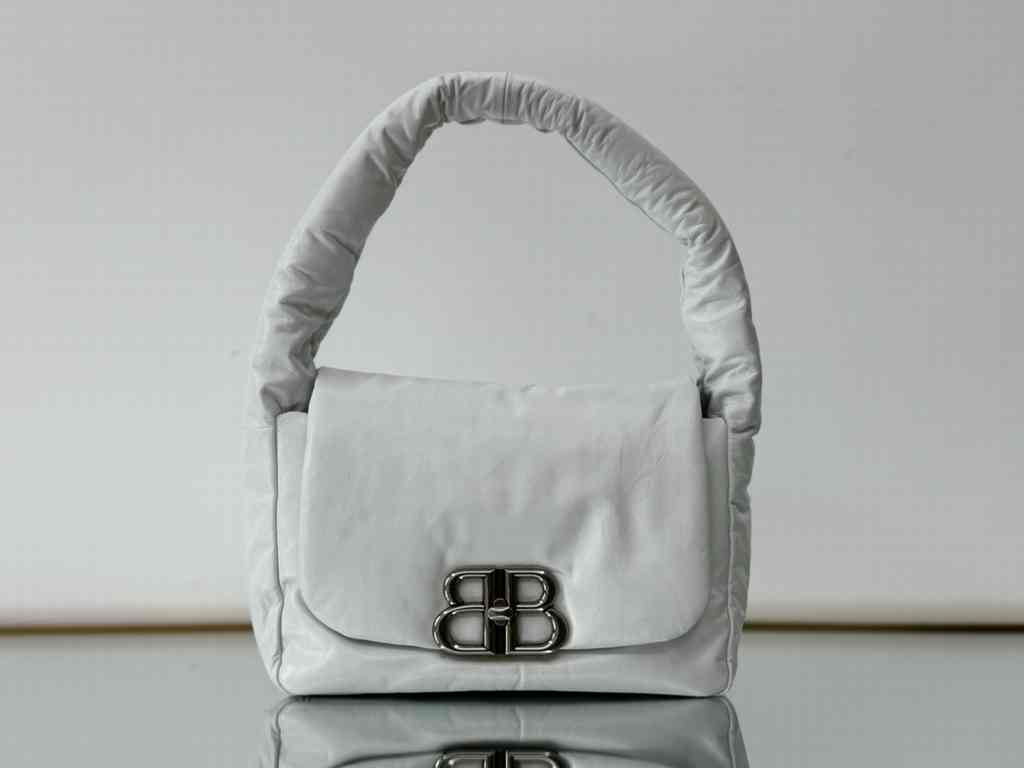 BA0422 Monaco Sling Bag 27