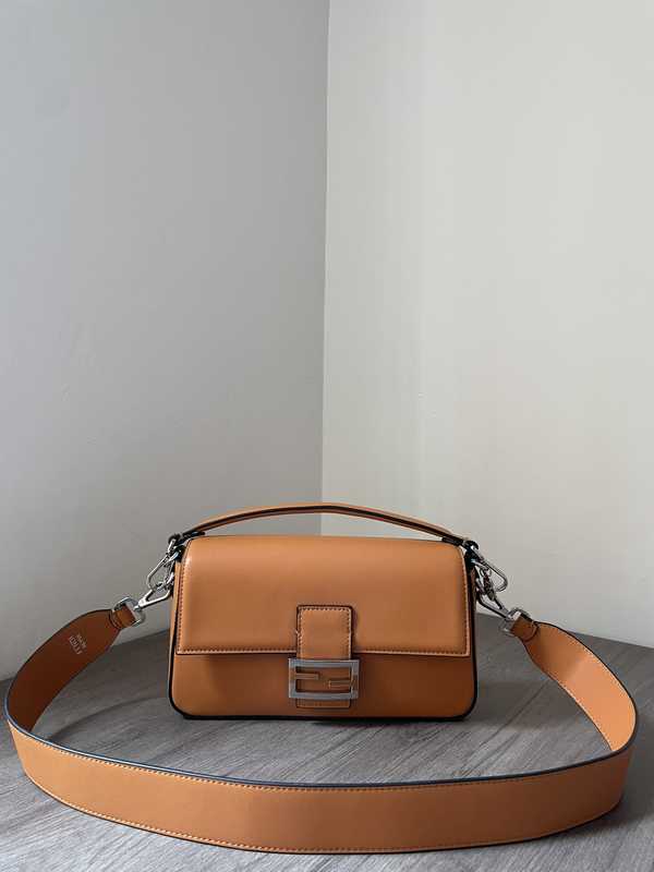 Tiffany BlueTM Baguette 26