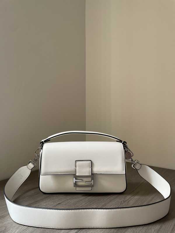 Tiffany BlueTM Baguette 26
