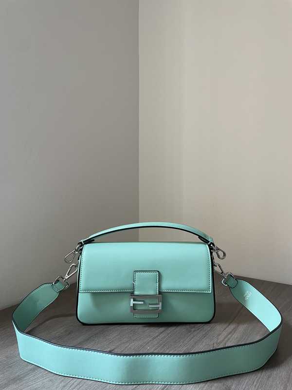 Tiffany BlueTM Baguette 26