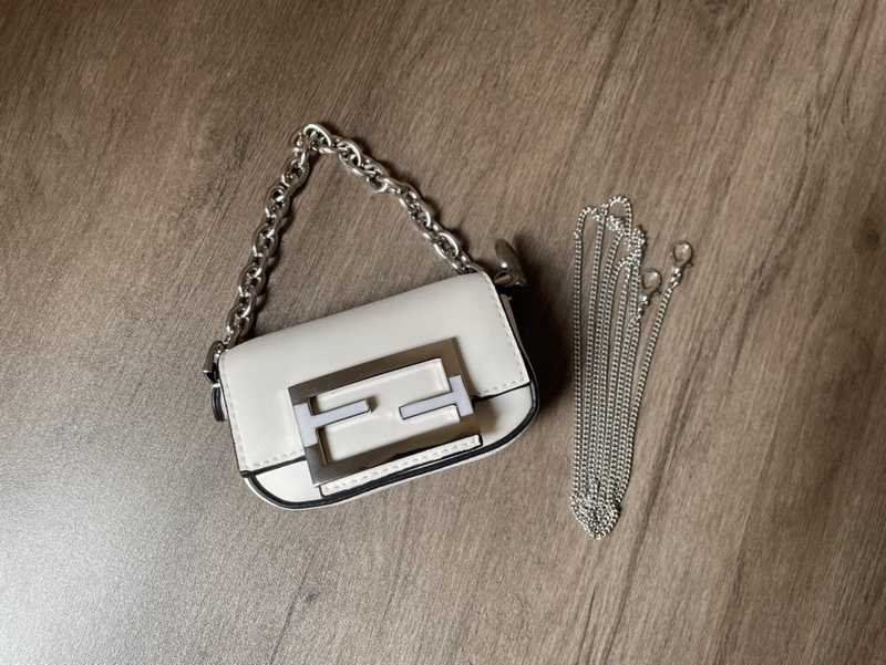 Tiffany BlueTM Baguette Nano 10