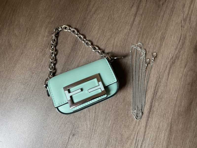 Tiffany BlueTM Baguette Nano 10