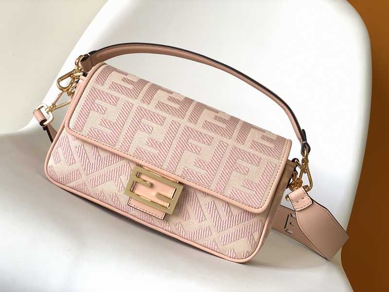 8600 Baguette 27 2023