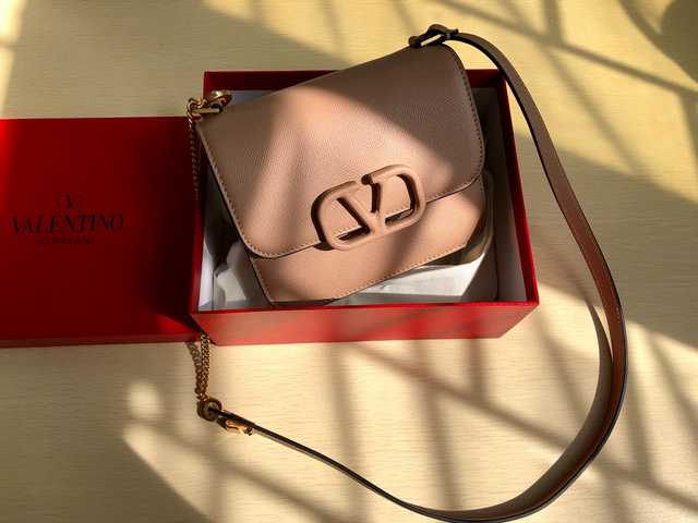 0074s valentino 18 palmprint matte