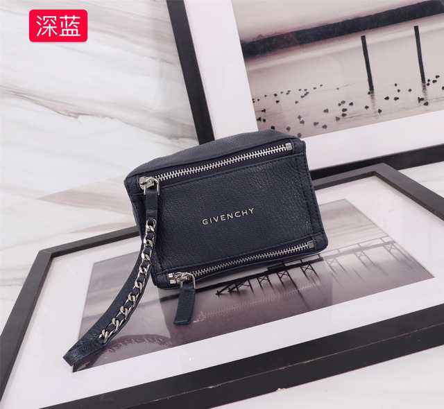 Pandora Cosmetic Bag 17