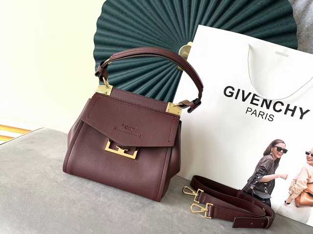Mystic 27 Calfskin