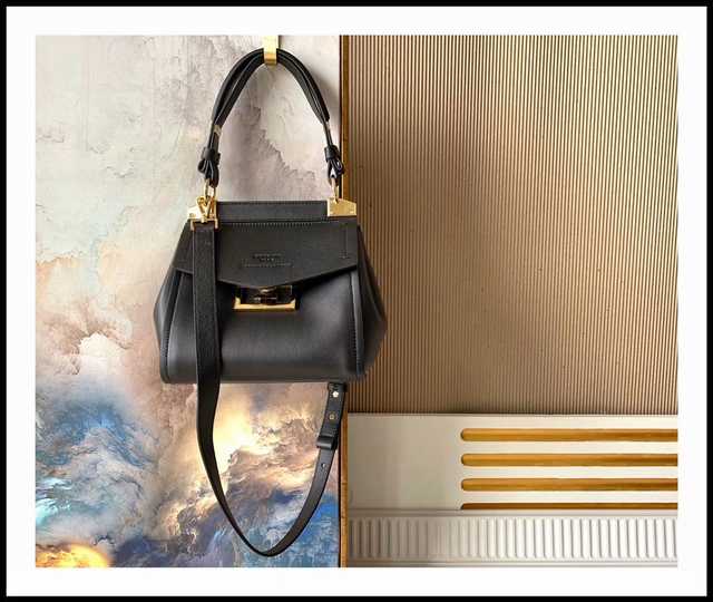 Mystic 27 Calfskin