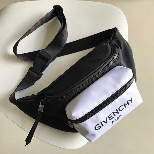 Givenchy Waist Bag 33