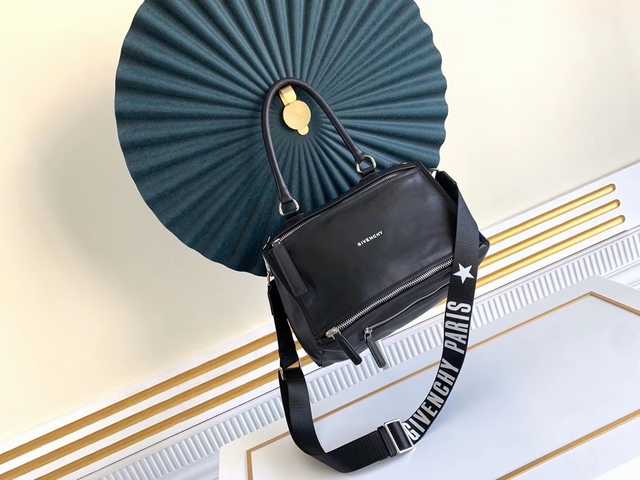 Pandora 33 Lambskin