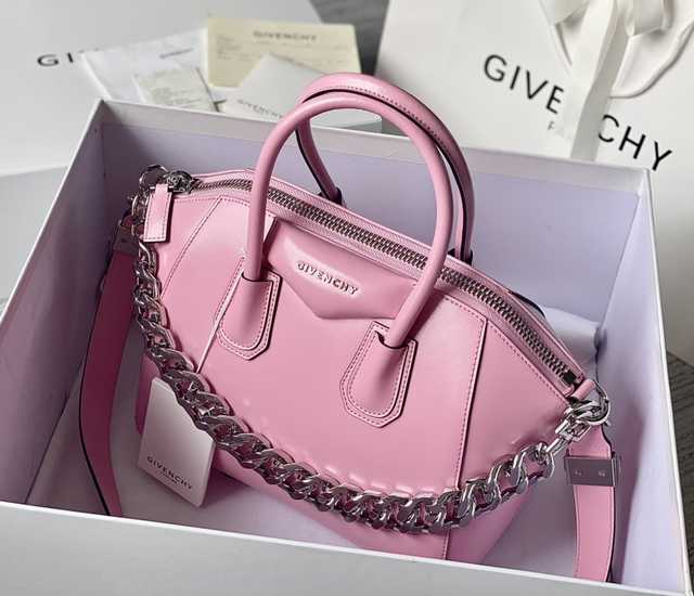 3c01751100 Antigona BOX 28