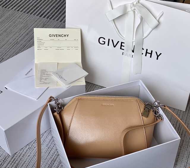 XS Antigona Hobo BOX 20