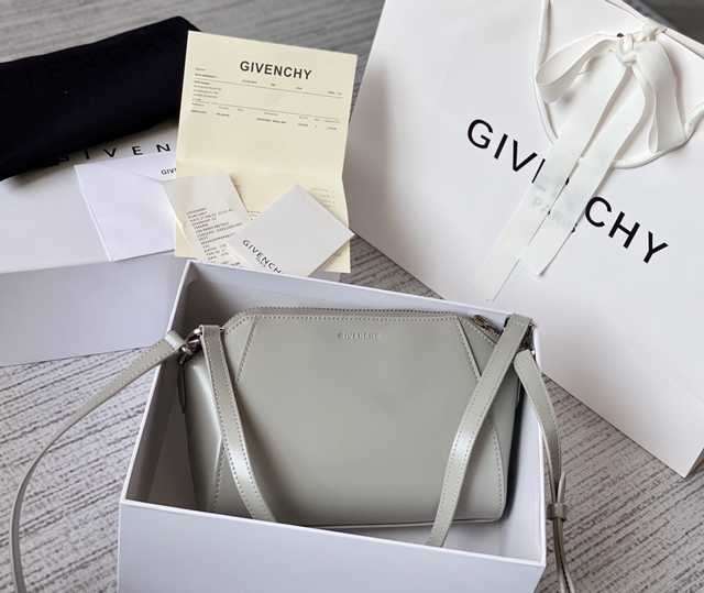 XS Antigona Hobo BOX 20