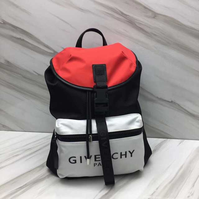 29913-2 Givenchy 43