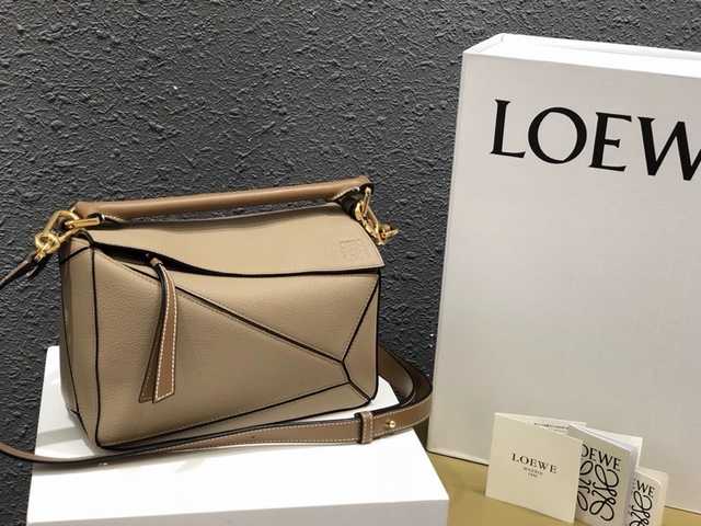 Loewe 24