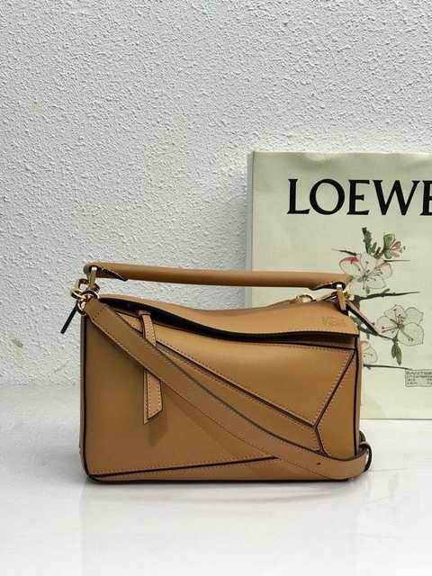 Loewe 24
