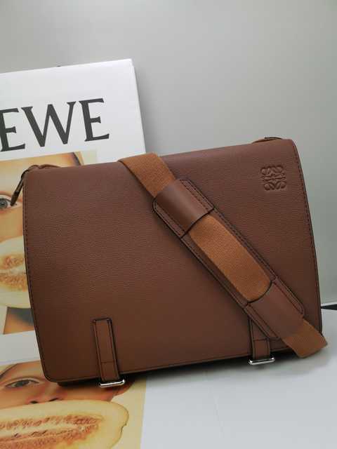 A70 Loewe 33