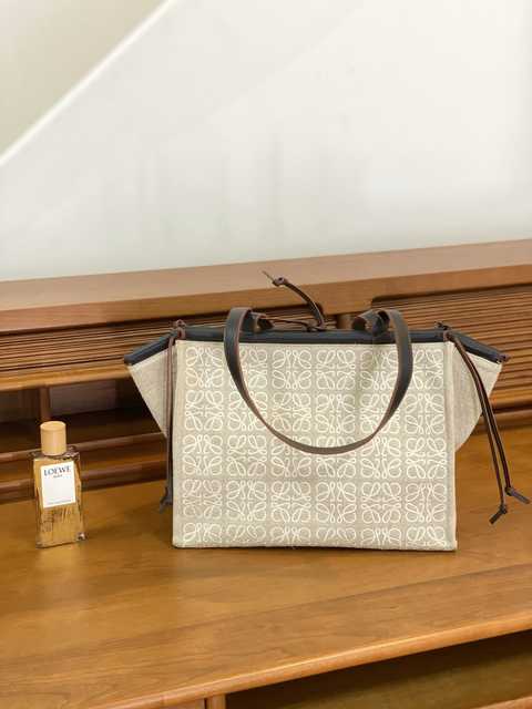 Cushion Tote 10533 35