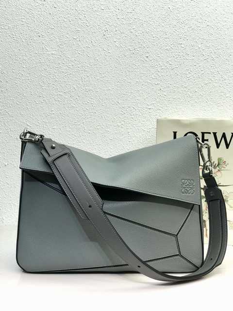 11359 Loewe 36