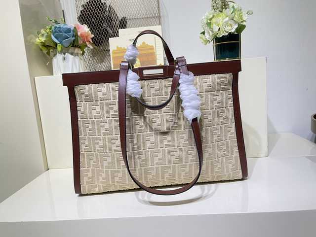 8003M105 Fendi 40