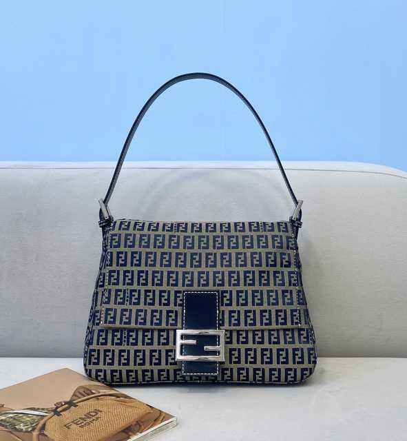 0121B Fendi 28