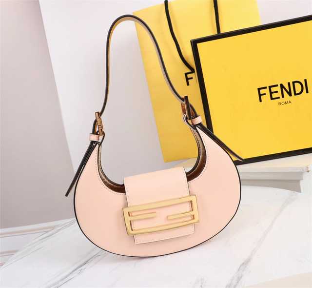 8PS065 Fendi 19