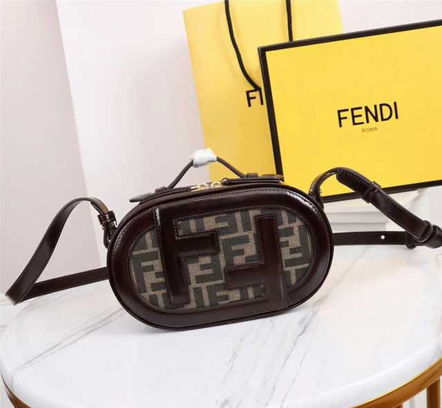 Fendi 21