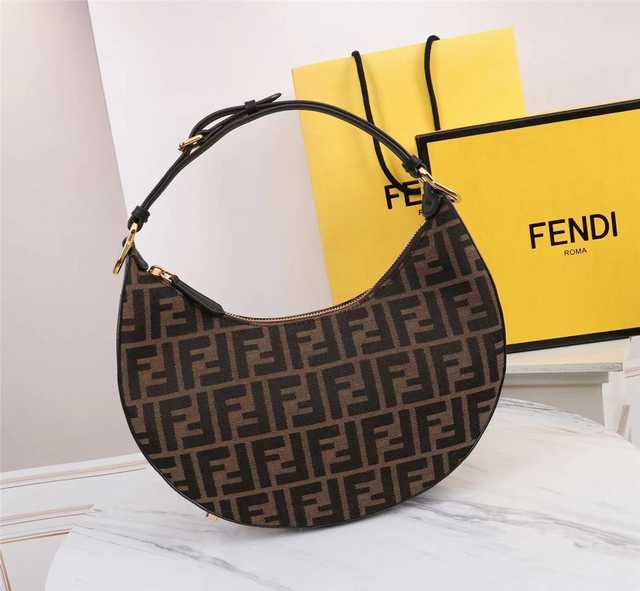 8BR789 Fendigraphy Canvas 29