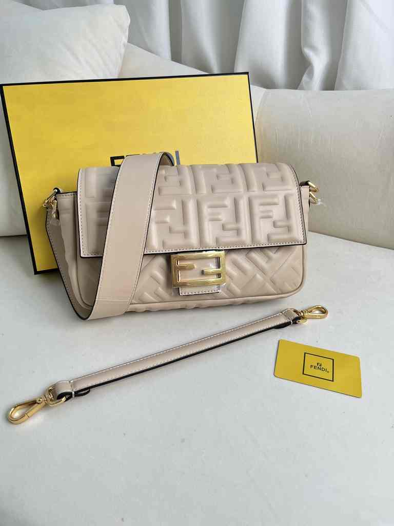 211 Baguette Embossed 27