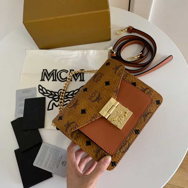 MCM Patricia 18