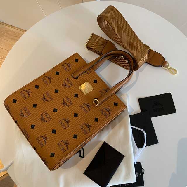 MCM Tote 22
