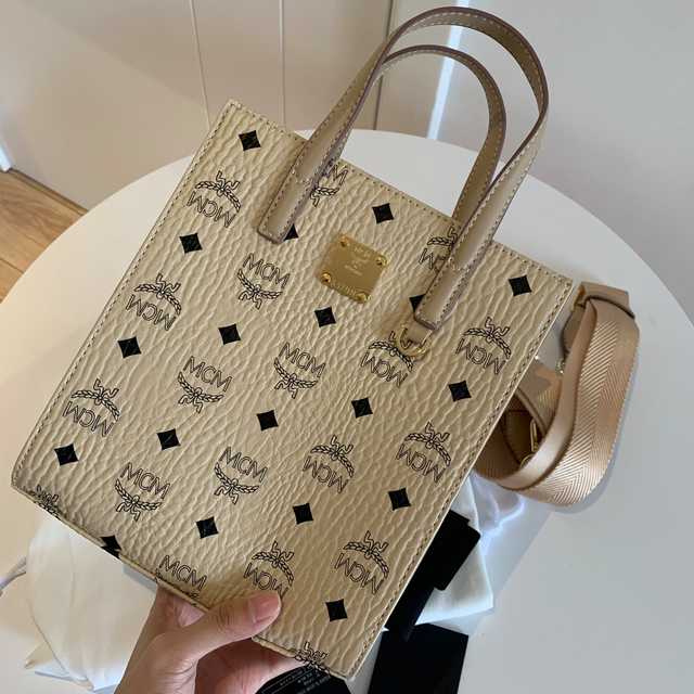 MCM Tote 22