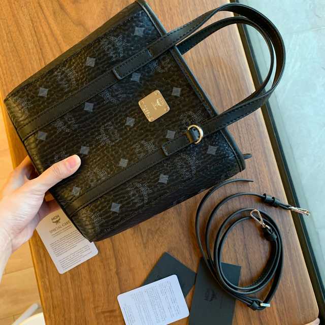 20191 MCM Mini Shopper 19