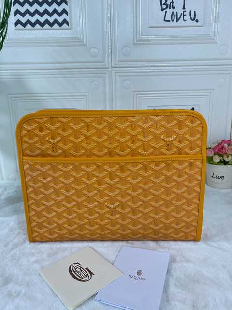 GOYARD Cosmetic Bag 30