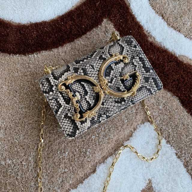 4153 Dolce & Gabbana Python Texture 21
