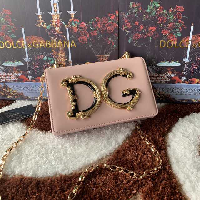 4153 Dolce & Gabbana 21