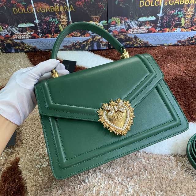 4158 Dolce & Gabbana 24