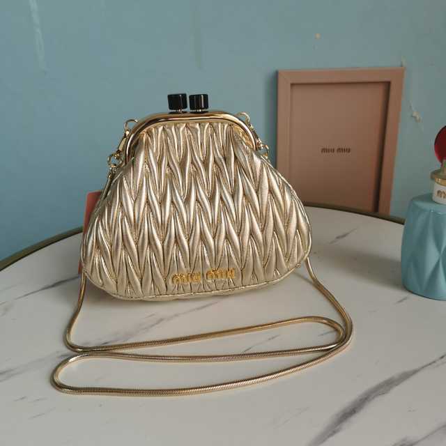 5BP016L MiuMiu Bella 18