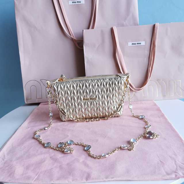 5NE844 MiuMiu Matelasse Hobo Mini 17