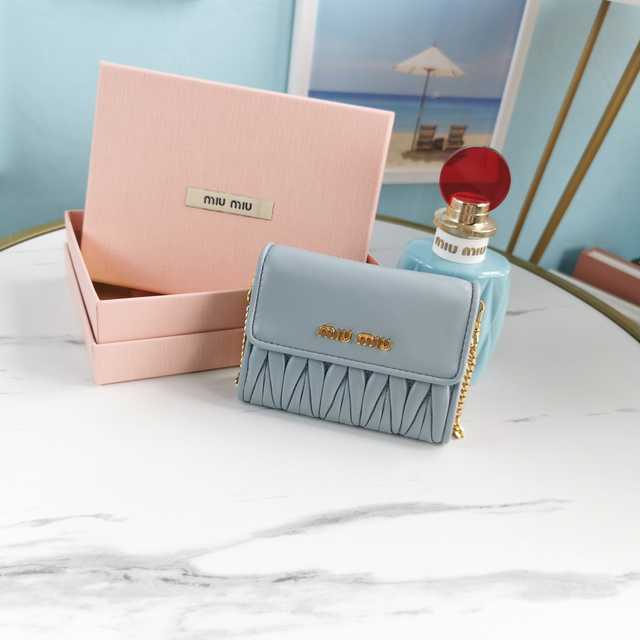 5TM013 MiuMiu 11
