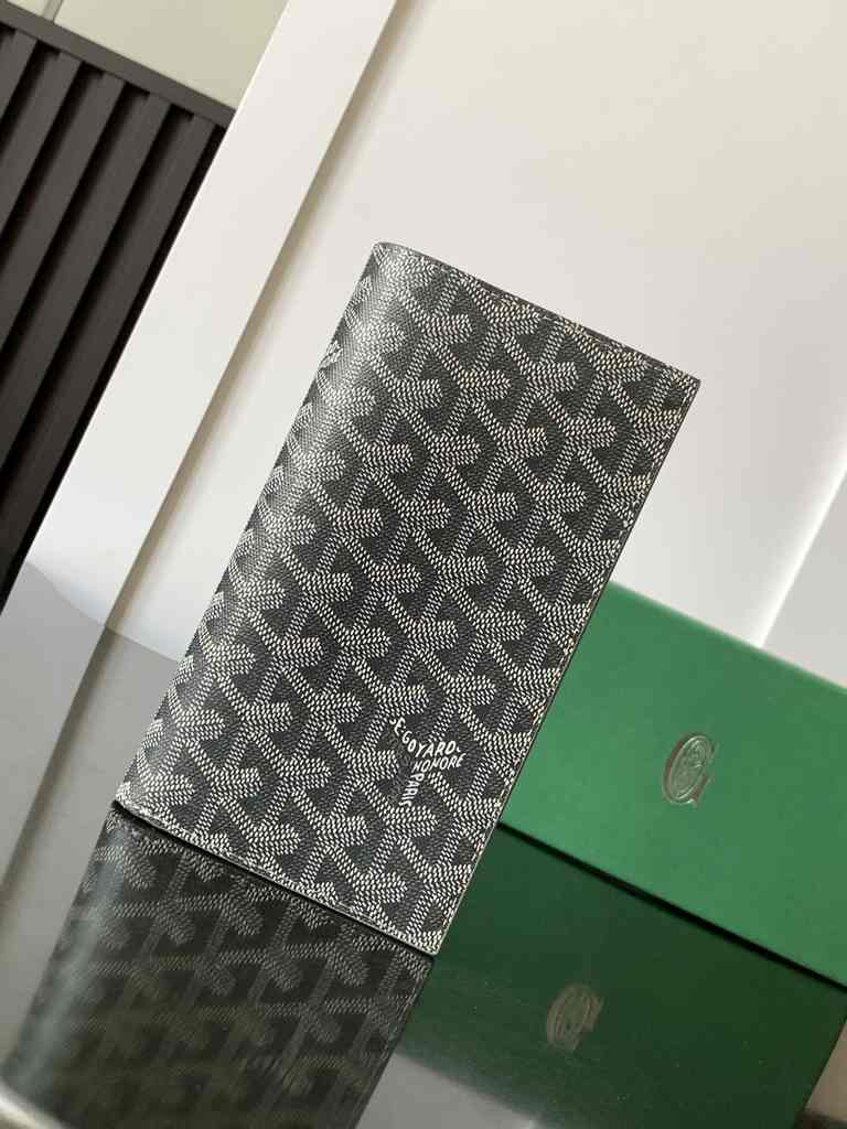GOYARD Passport Holder 3313 19