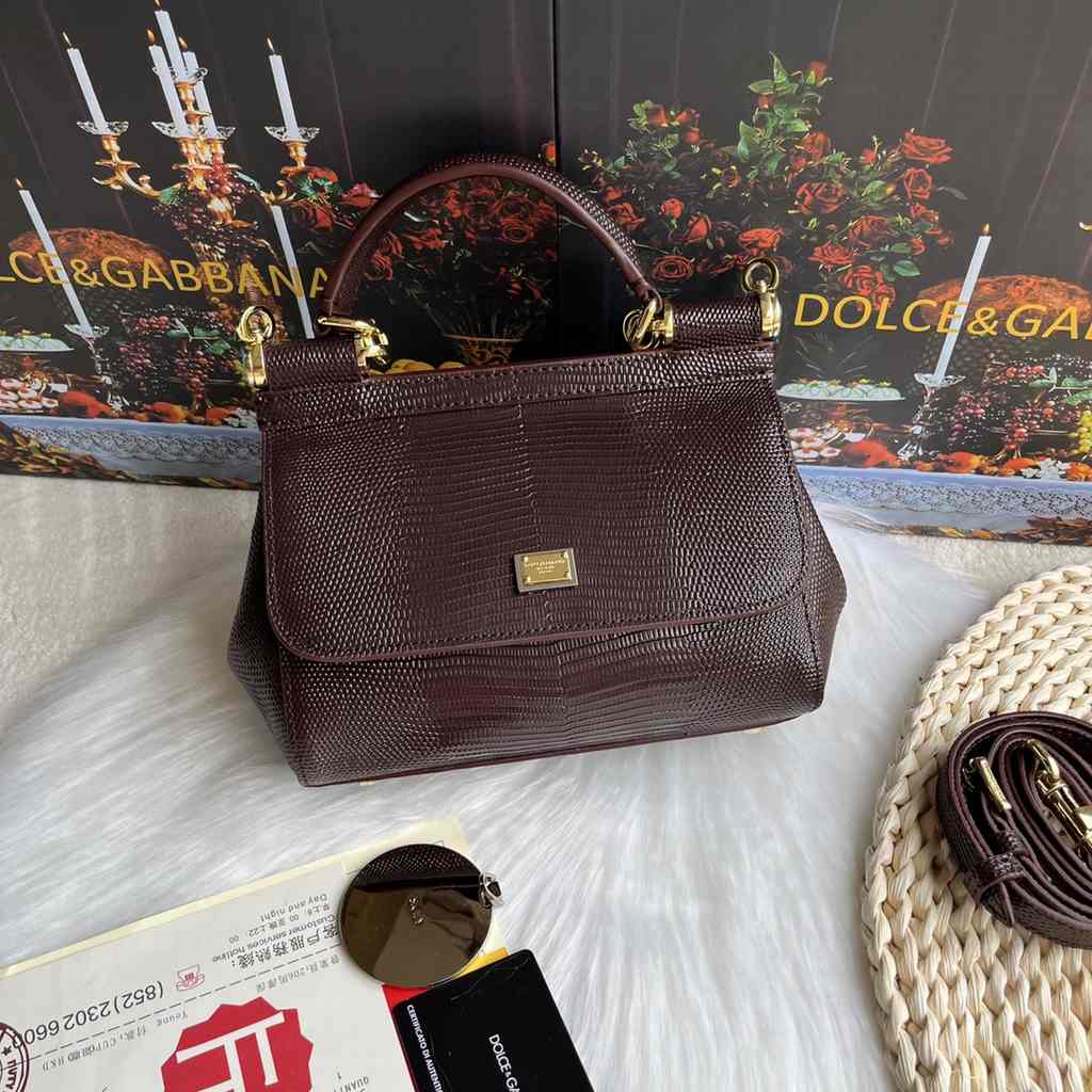 4660 Dolce & Gabbana 20 Lizard Texture