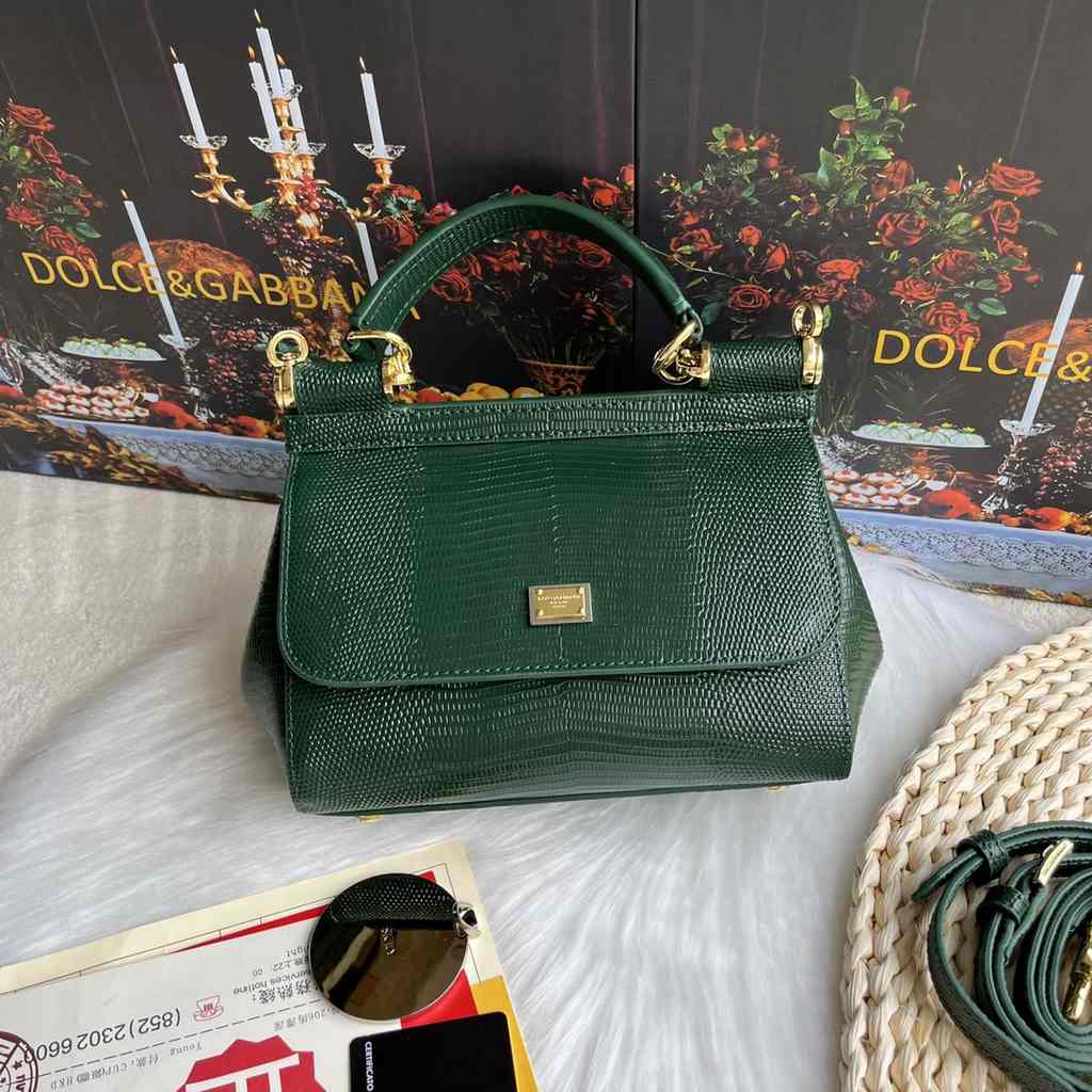 4660 Dolce & Gabbana 20 Lizard Texture