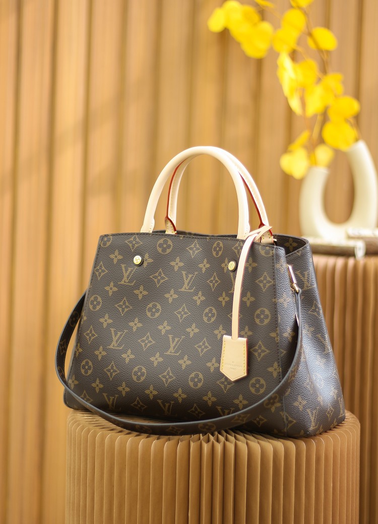 Boutique Quality Louis Vuitton Montaigne M41056 33