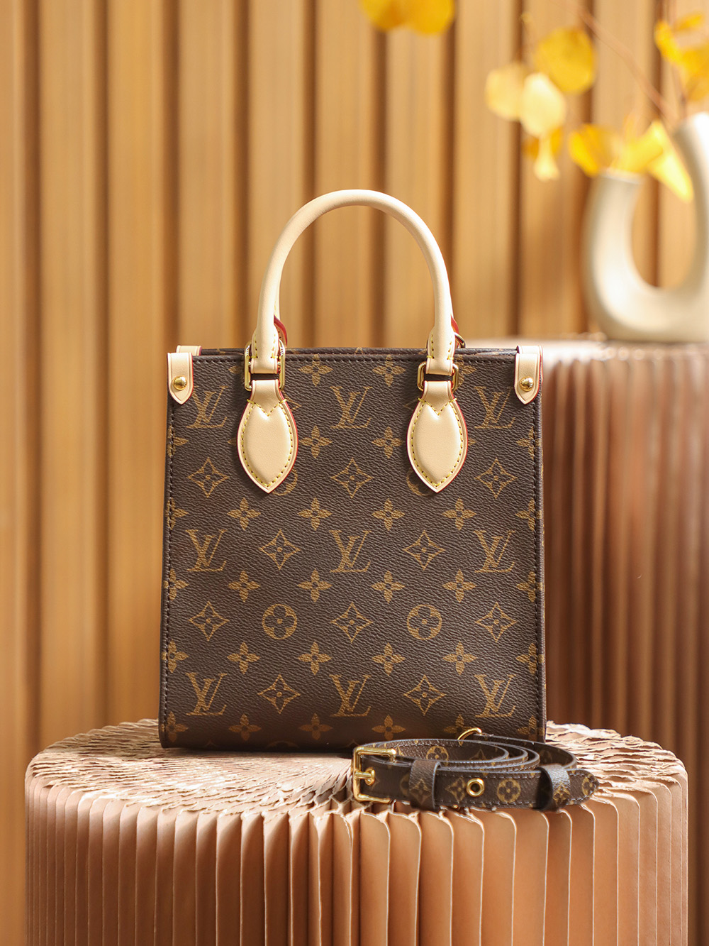 Boutique Quality Louis Vuitton Sac Plat BB M45847 22