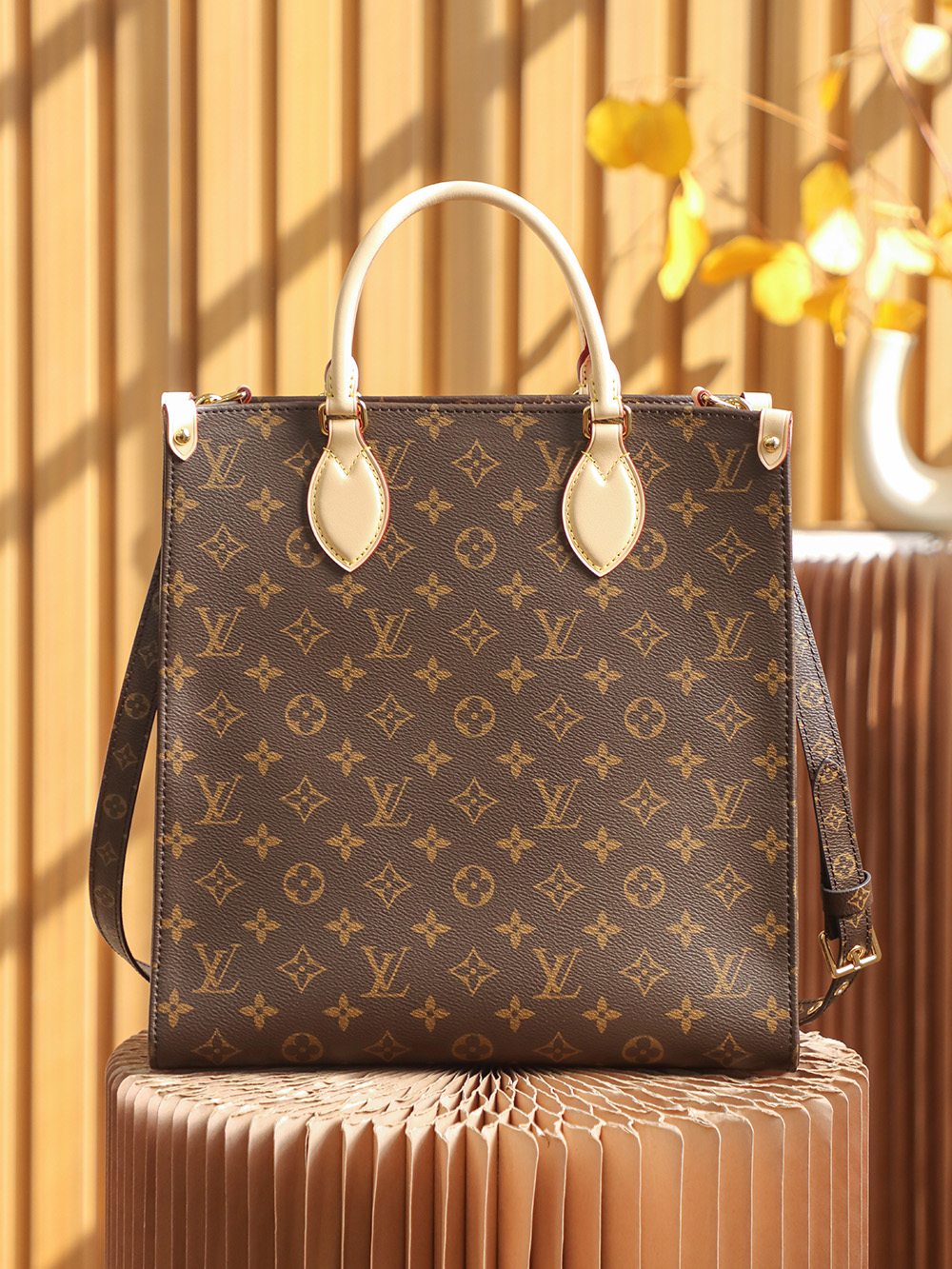 Boutique Quality Louis Vuitton Sac Plat M45848 32