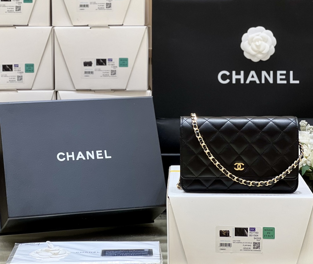 Boutique Quality Chanel WOC 33814 19