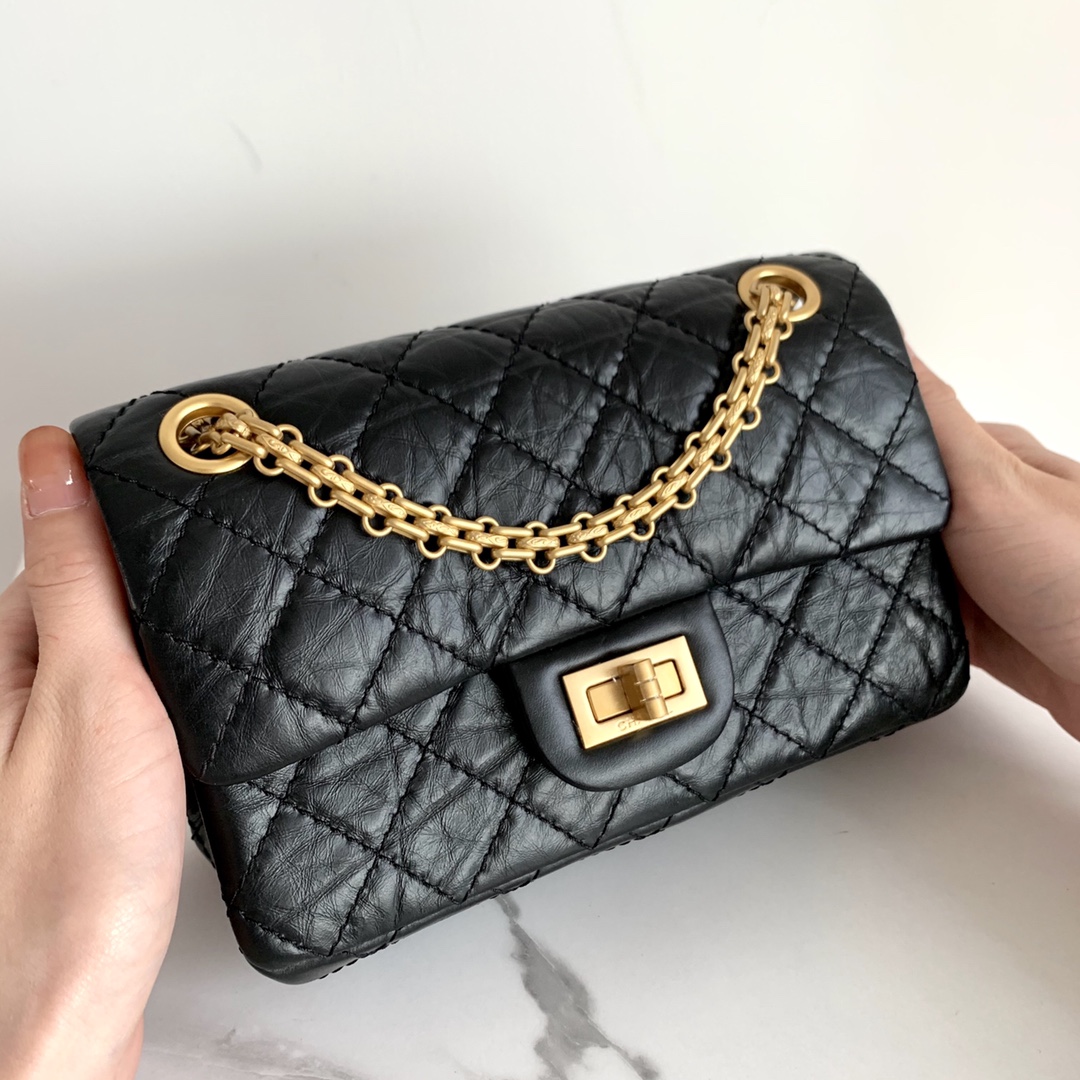 Boutique Quality Chanel 2.55 37585 20