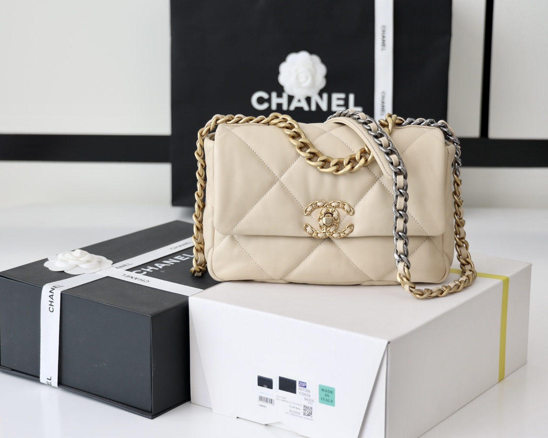 Boutique Quality Chanel 19bag 1160 26
