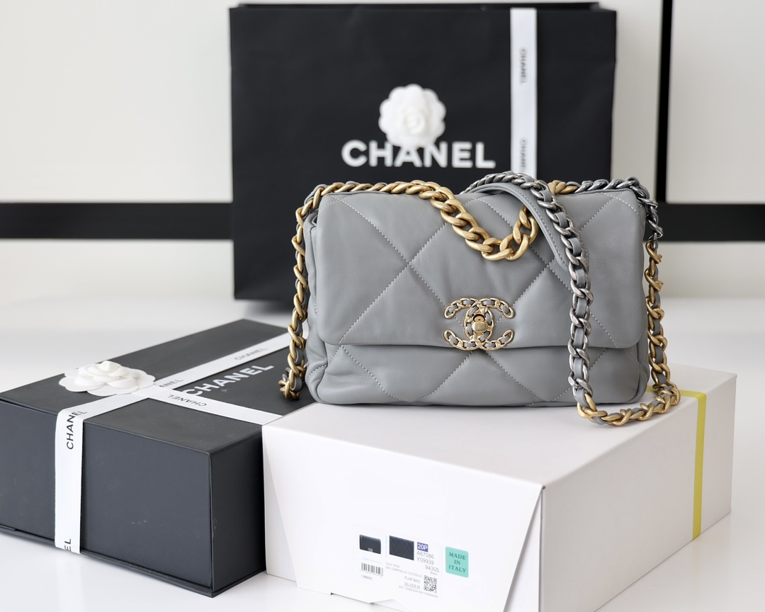 Boutique Quality Chanel 19bag 1160 26