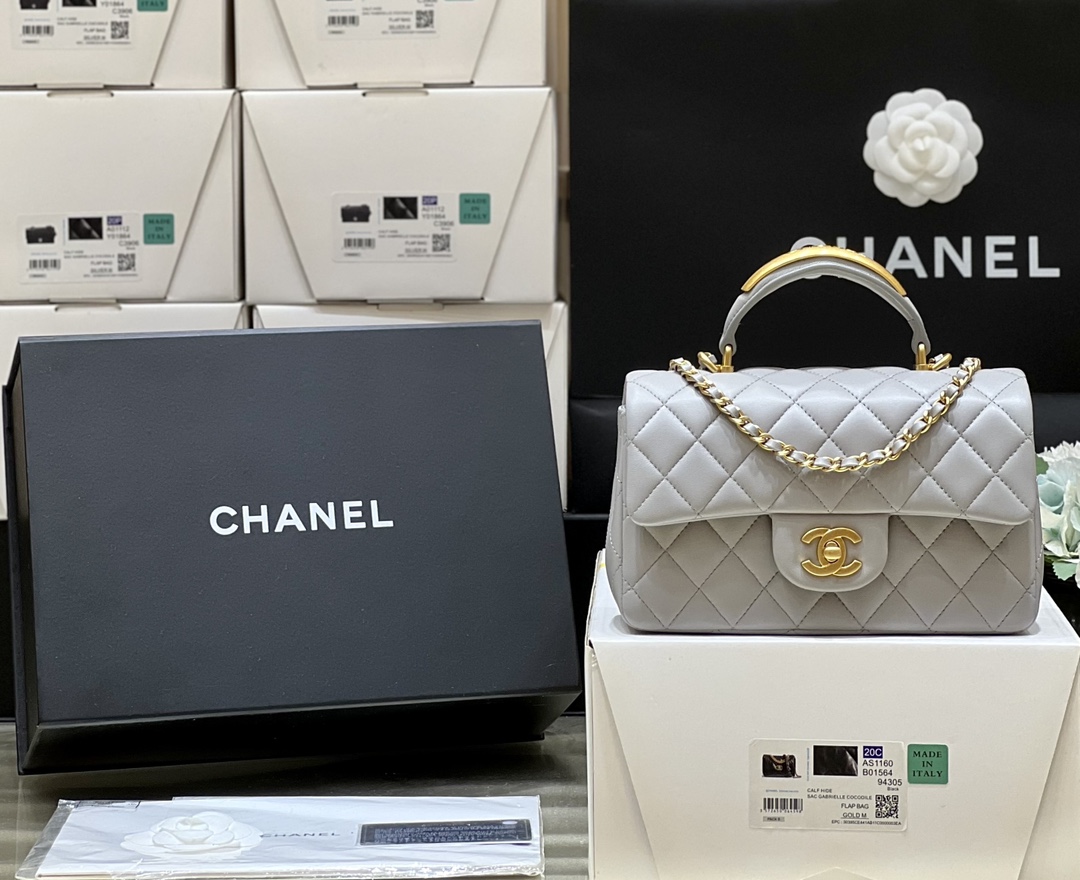Boutique Quality Chanel AS2431 20